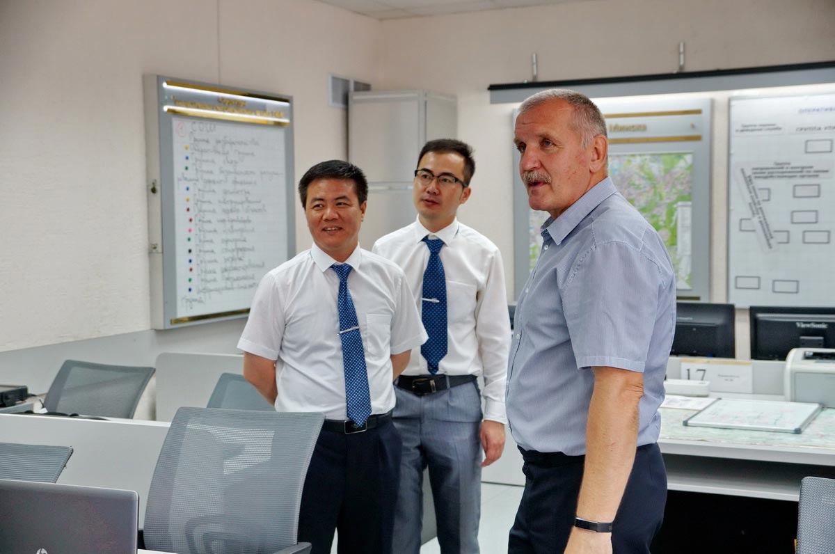 Представители Бюро общественной безопасности города Ляньюньган посетили Академию МВД