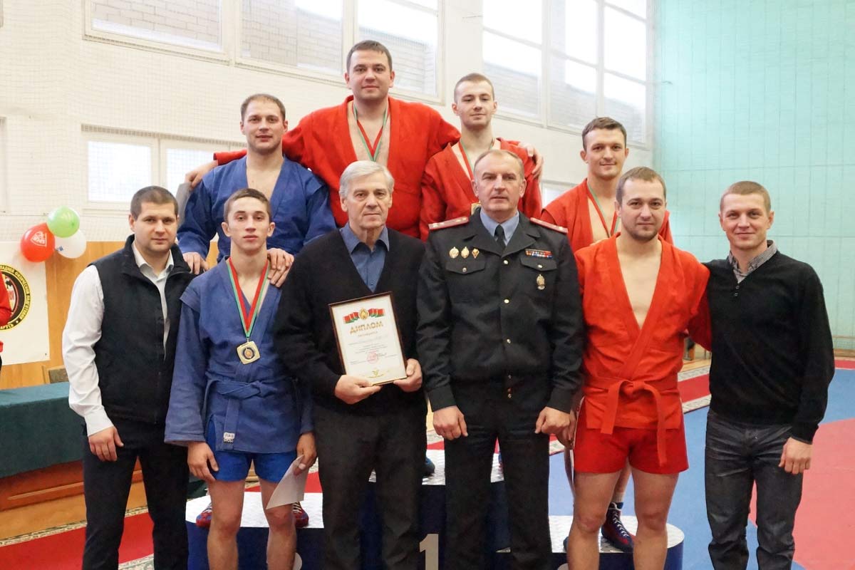 «Академики» выиграли серебро чемпионата МВД по самозащите