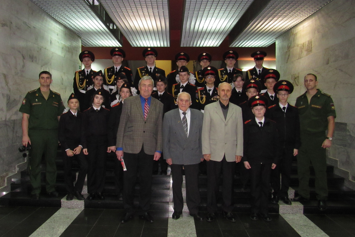 Академию МВД посетили с экскурсией школьники из Минска и Москвы