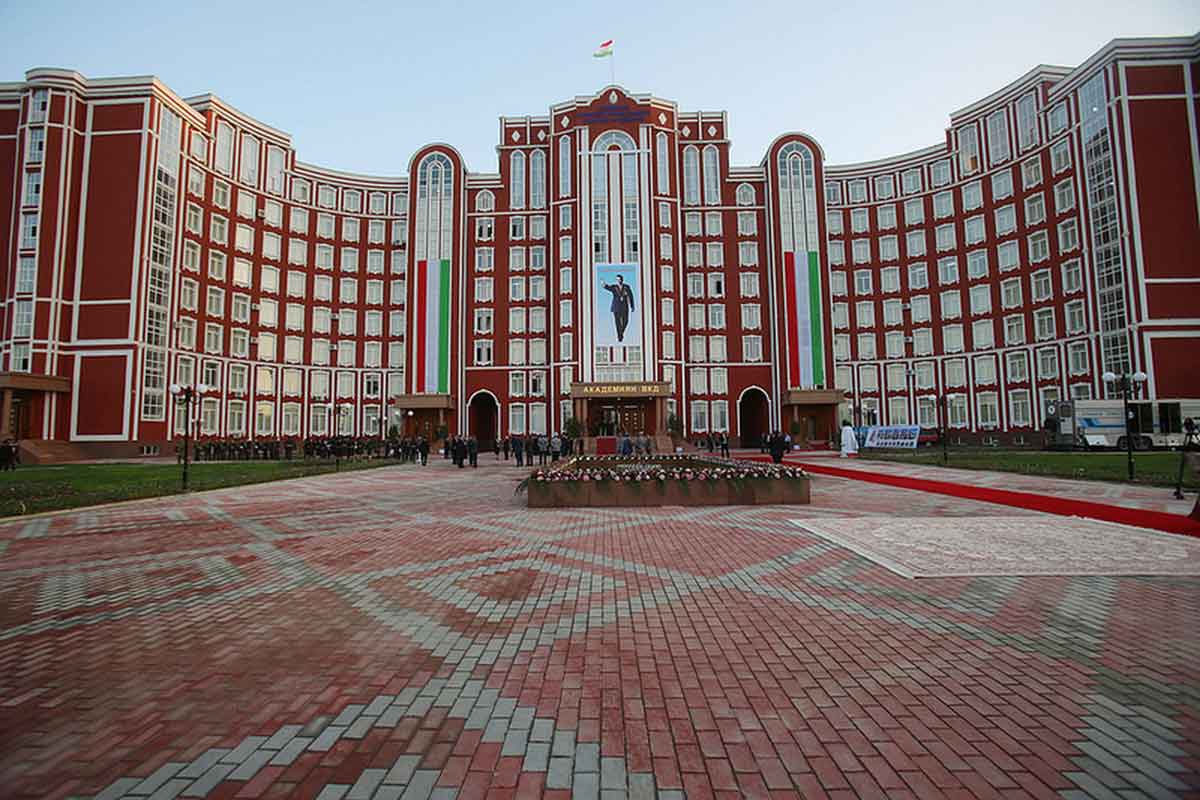 Визит белорусских правоохранителей в Академию МВД Таджикистана