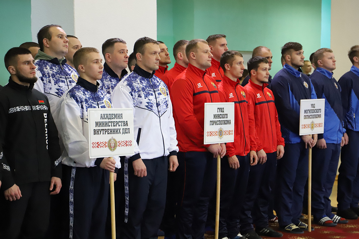 Чемпионат МВД по самозащите без оружия собрал спортсменов со всех регионов страны